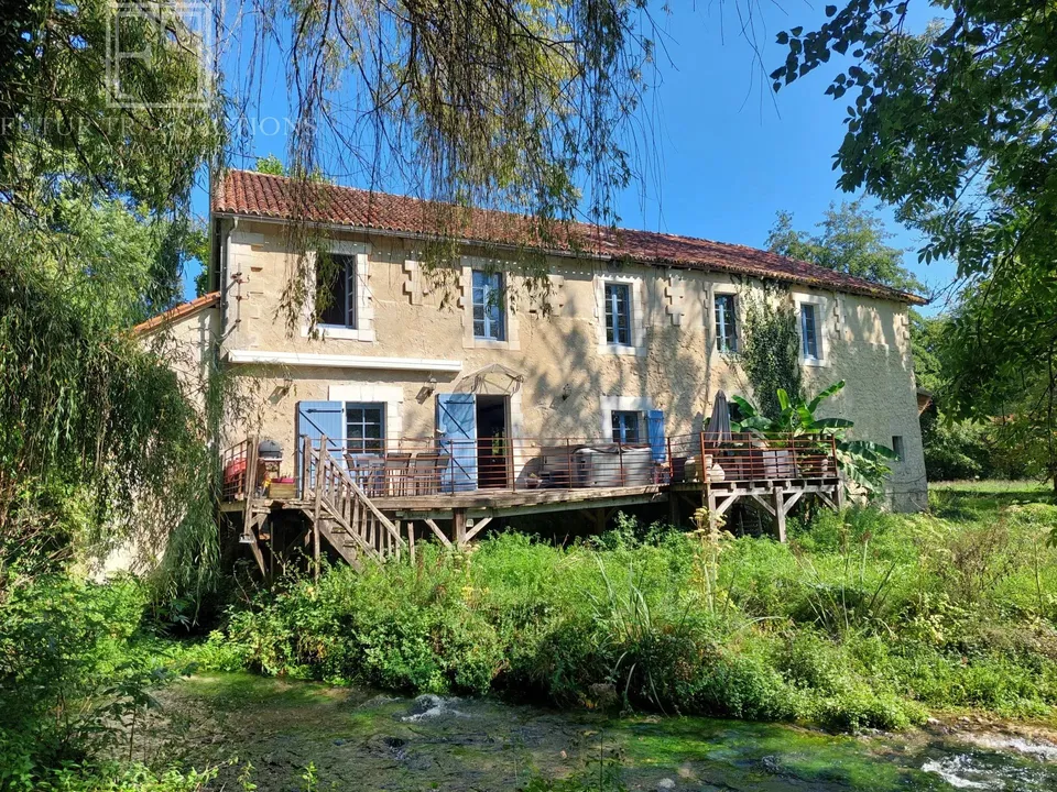 Landejendom i Bourdeilles, Dordogne - foto 2