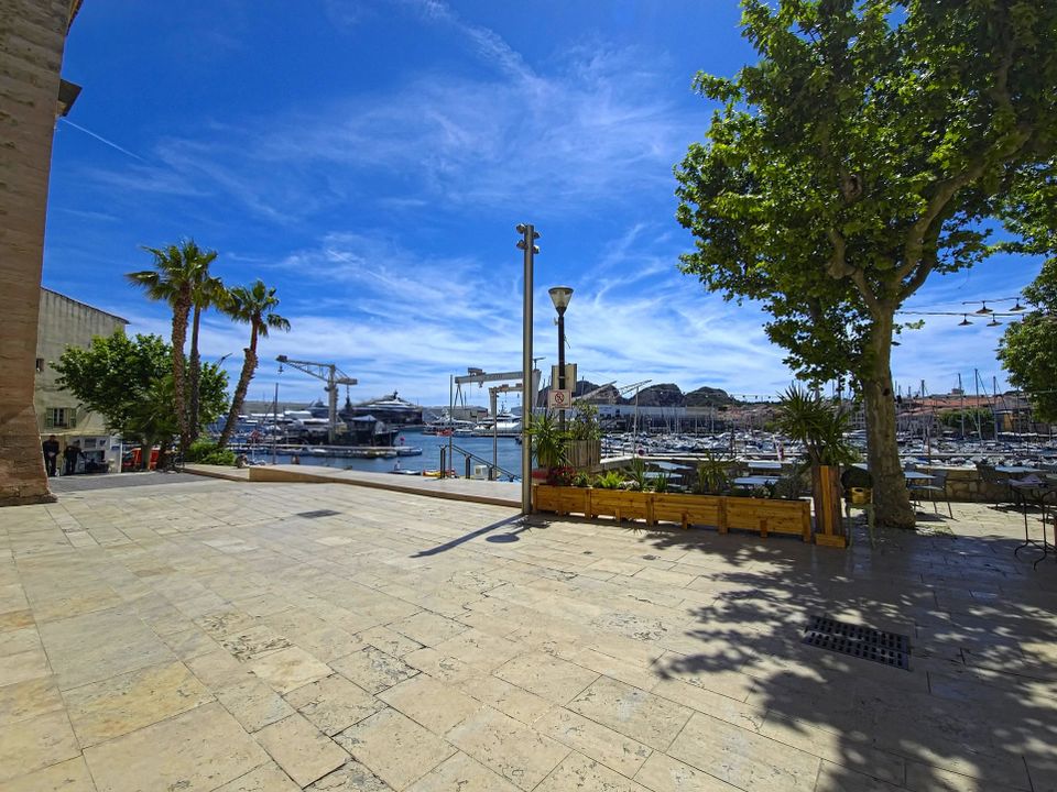 Lejlighed i La Ciotat, Bouches-du-Rhone - foto 1