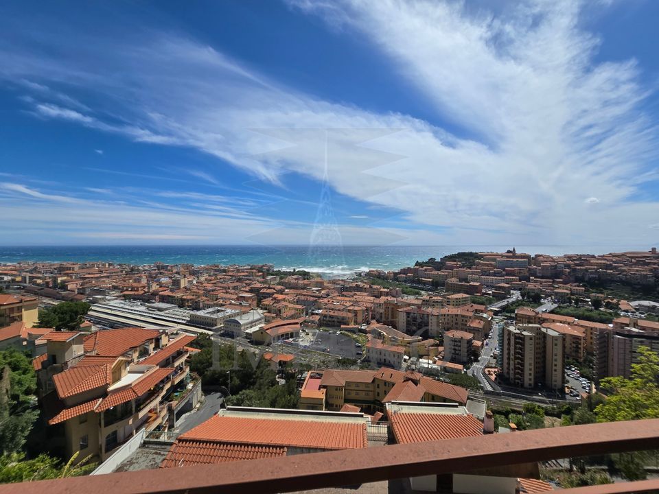 Lejlighed i Ventimiglia, Imperia - foto 1