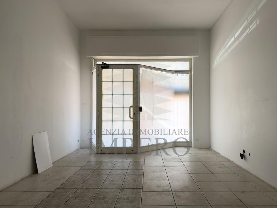 Erhvervsejendom i Ventimiglia, Imperia - foto 1