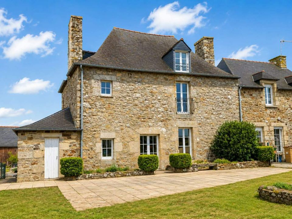 Villa i Jugon-les-Lacs, Cotes-d'Armor - foto 1