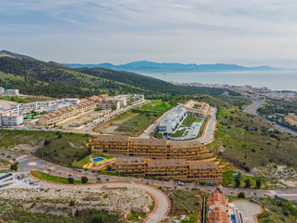 Helårsgrund i Benalmadena, Malaga - foto 1