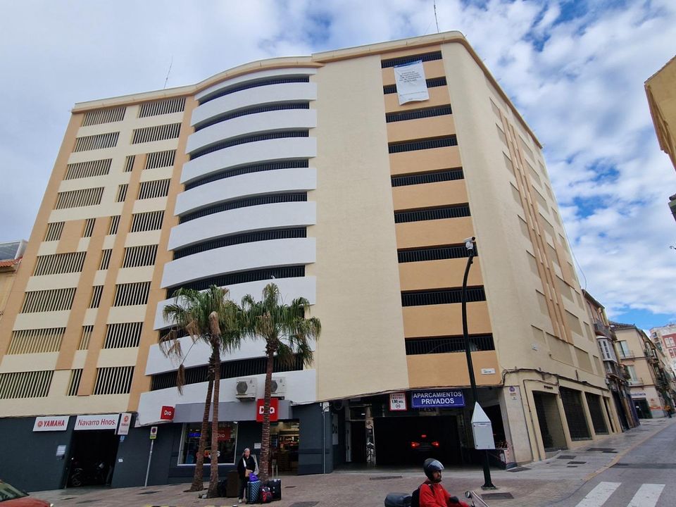 Parkeringsplads i Malaga city, Malaga - foto 1