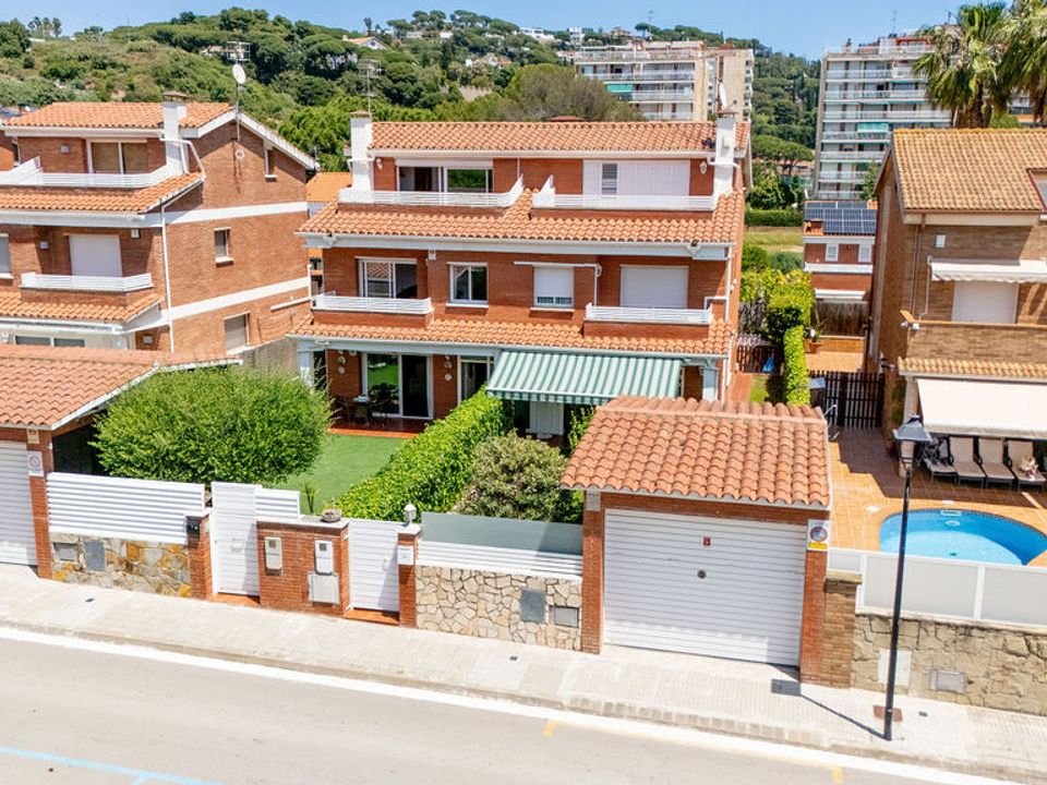 Villa i Sant Vicenc De Montalt, Barcelona - foto 1
