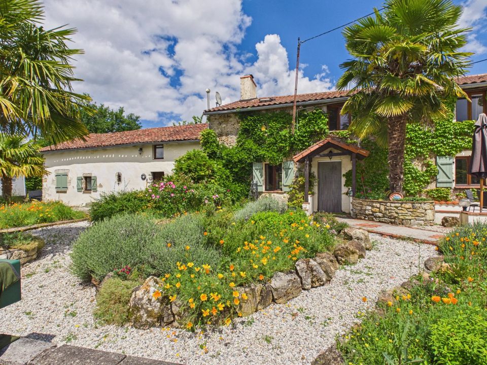 Landsbyhus i Alloue, Charente - bilde 1