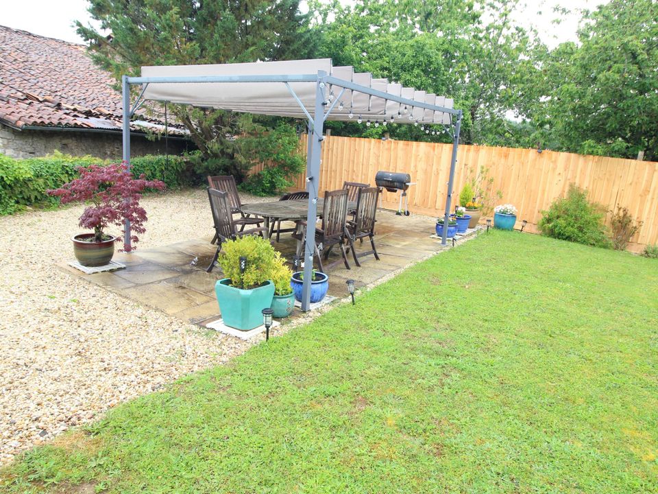 Villa in Le Lindois, Charente - foto 2