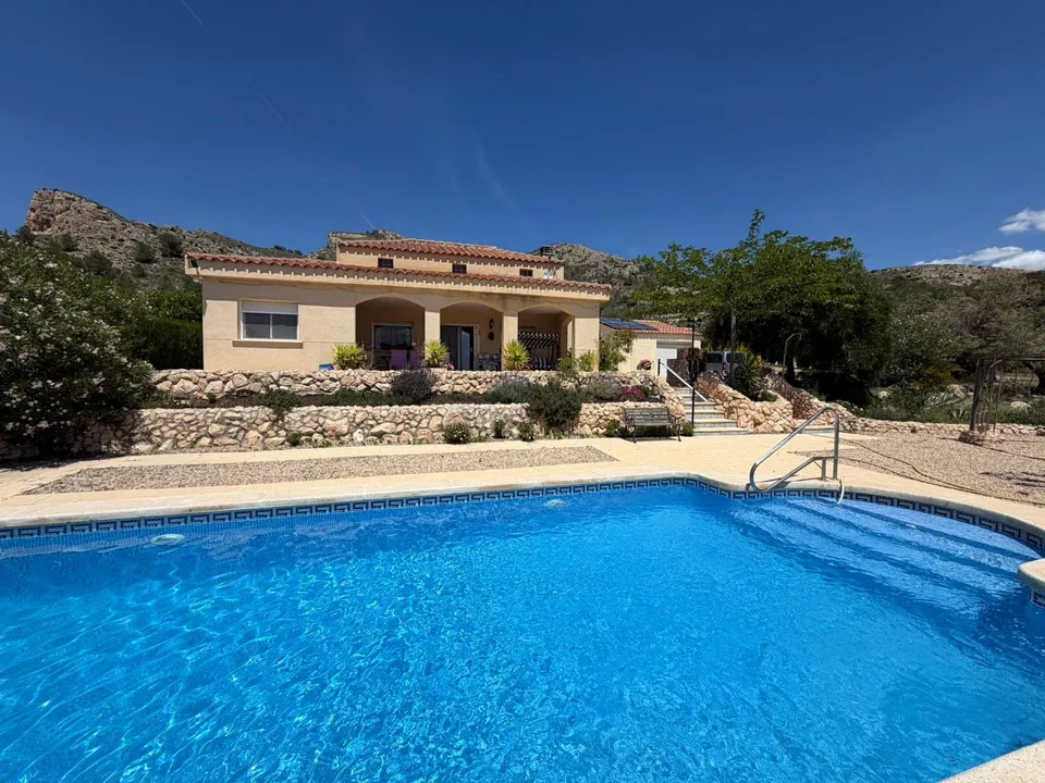 Villa i Sax, Alicante - foto 1