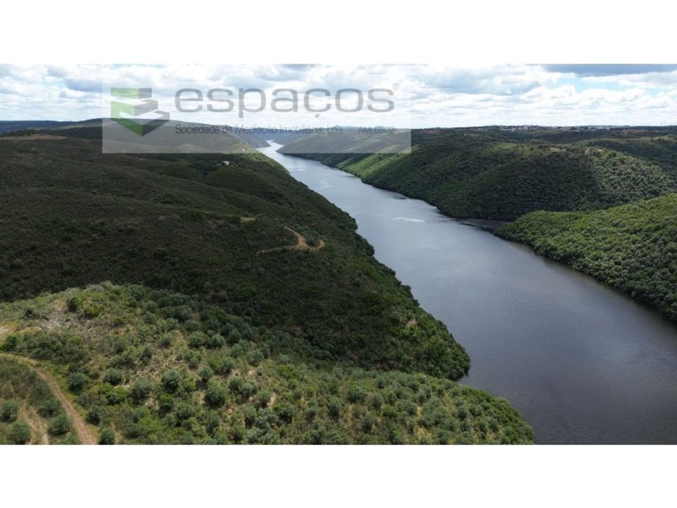 Helårsgrund i Perais, Castelo Branco - foto 1