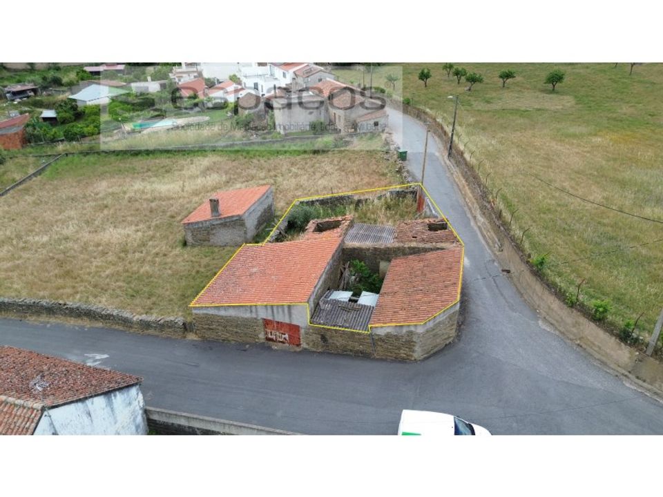 Helårsgrund i Perais, Castelo Branco - foto 1