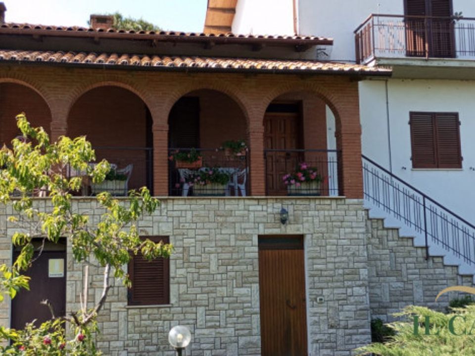 Farm hus i Castiglione del Lago, Perugia - foto 1