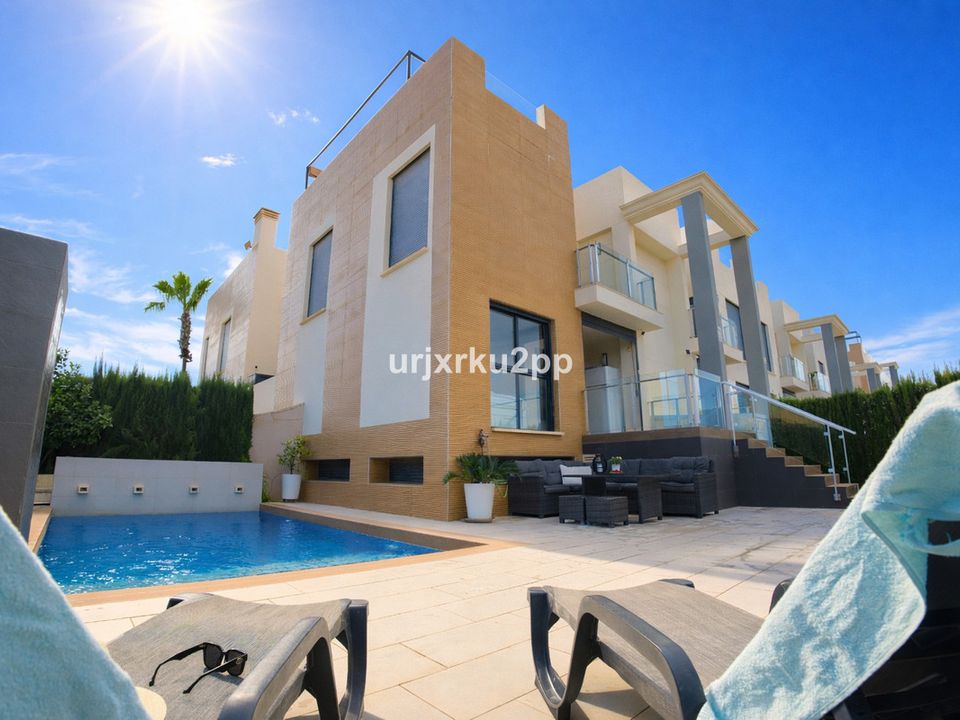 Byhus i La Zenia, Alicante - foto 1