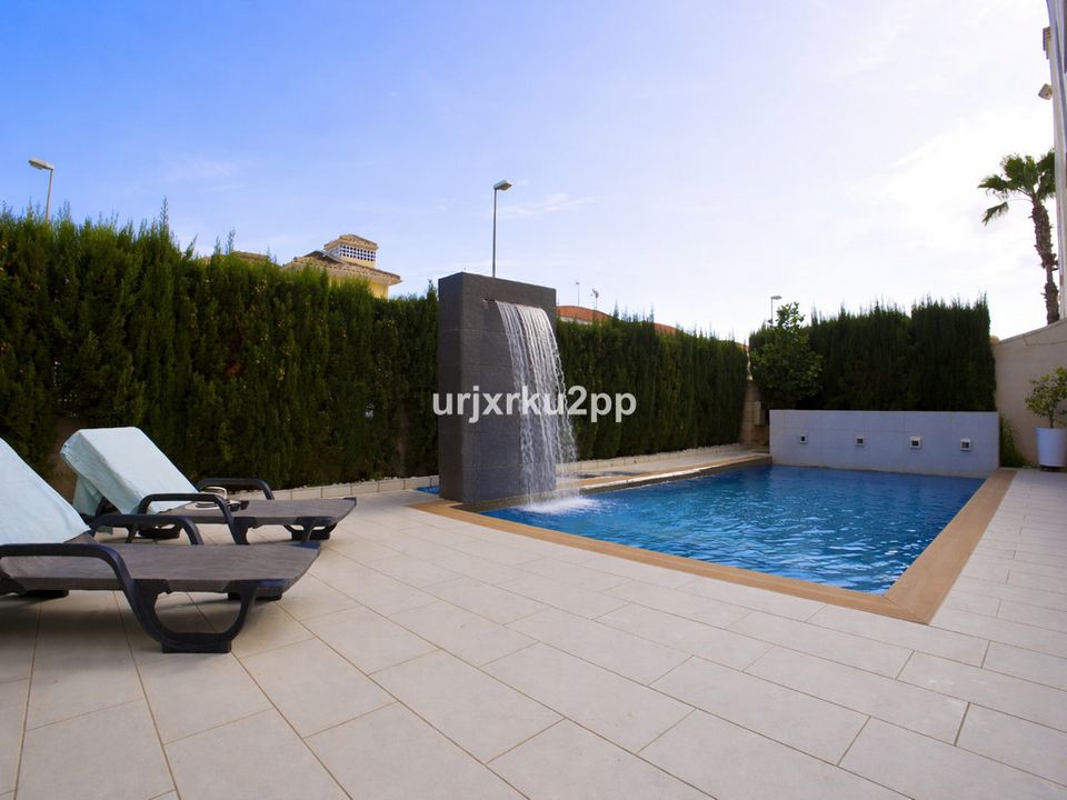 Byhus i La Zenia, Alicante - foto 2
