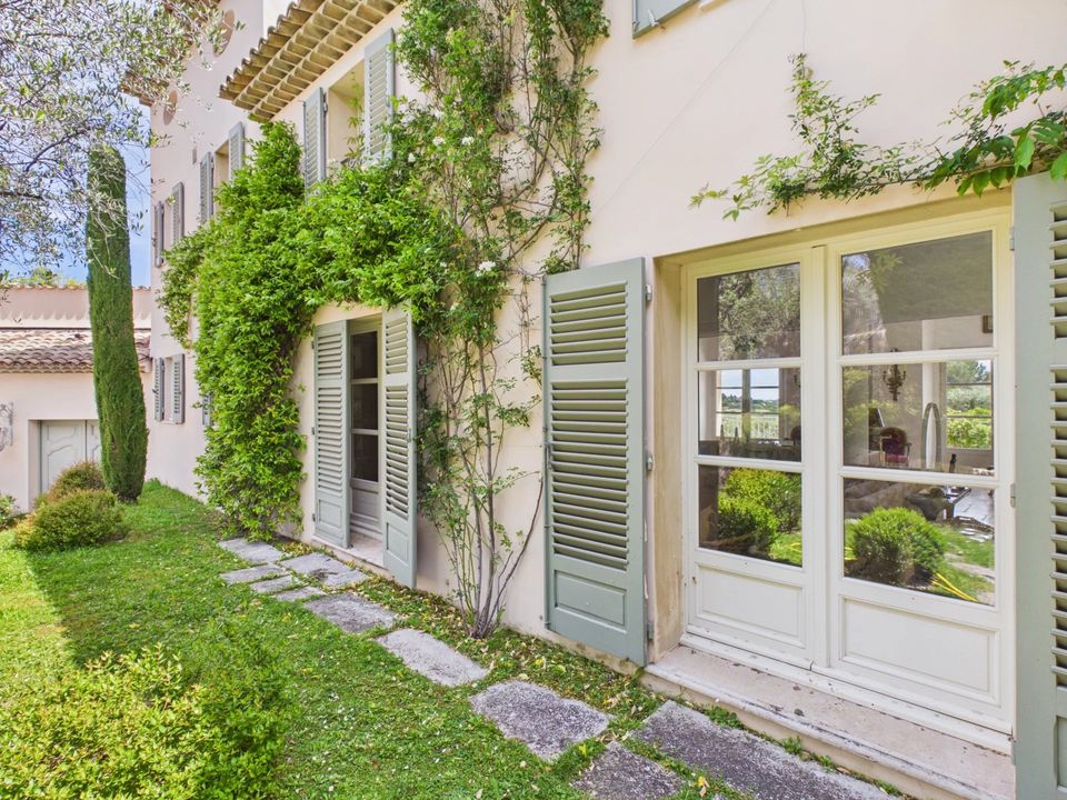 Villa i Chateauneuf-Grasse, Alpes-Maritimes - foto 1
