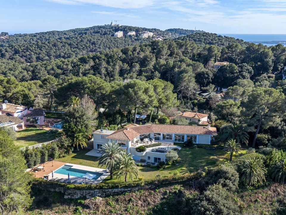 Villa i Mougins, Alpes-Maritimes - foto 1