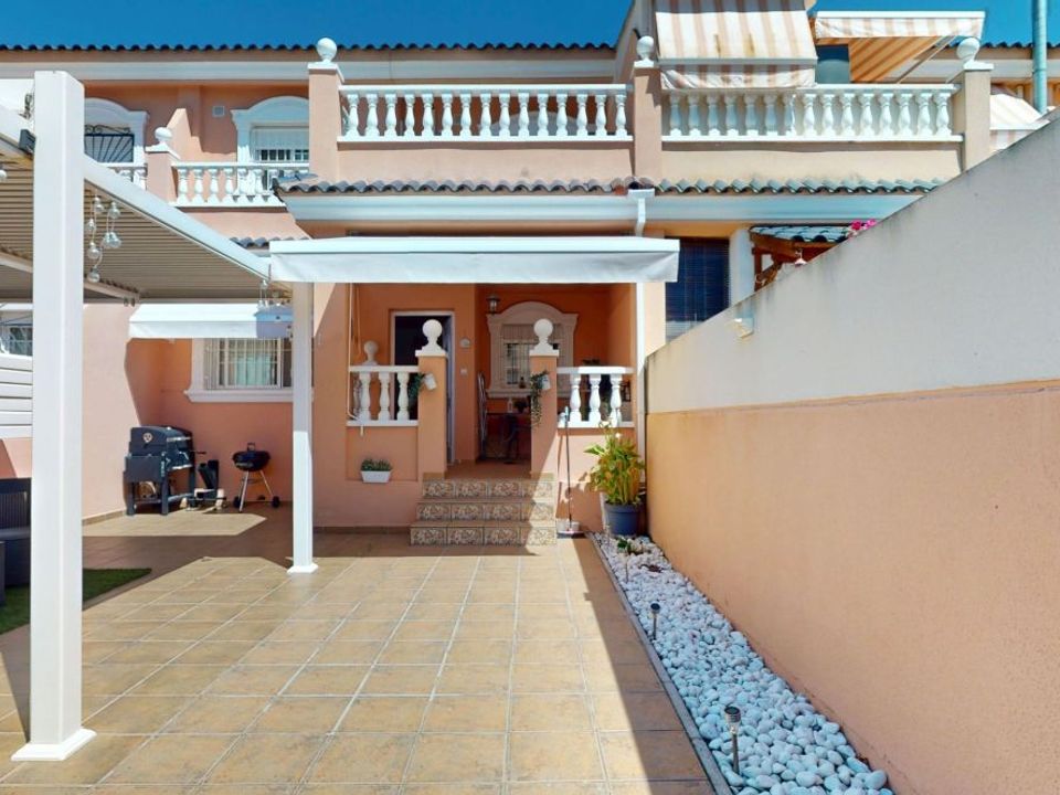 Bungalow - Gran Alacant, Alicante - photo 1
