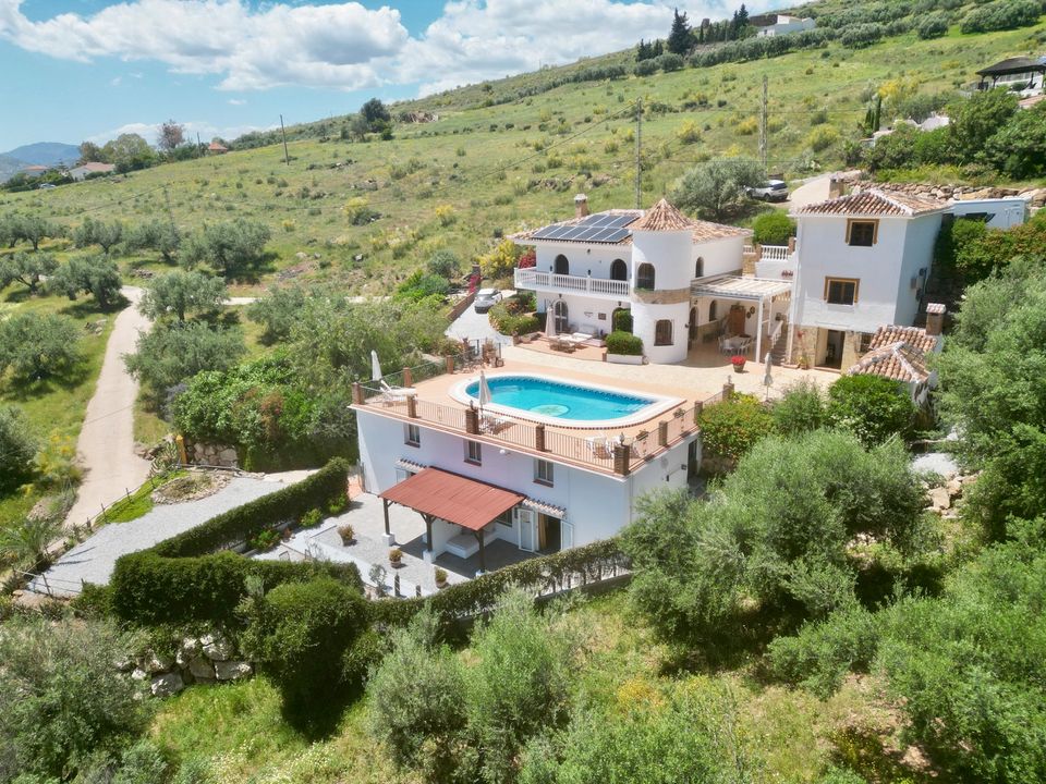 Villa i Alcaucin, Malaga - foto 2