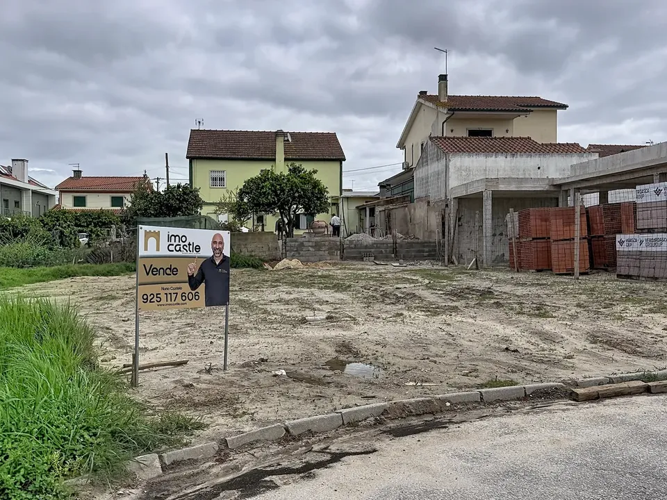 Helårsgrund i Seixal, Setubal - foto 1