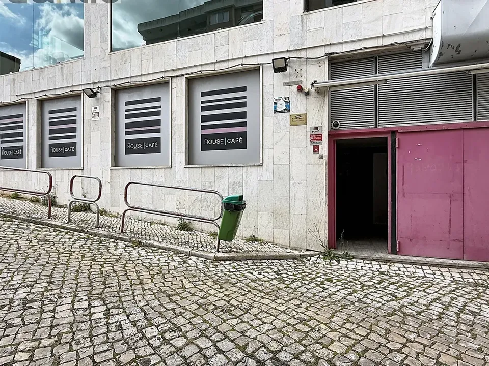 Erhvervsejendom i Loures, Lisbon - foto 1
