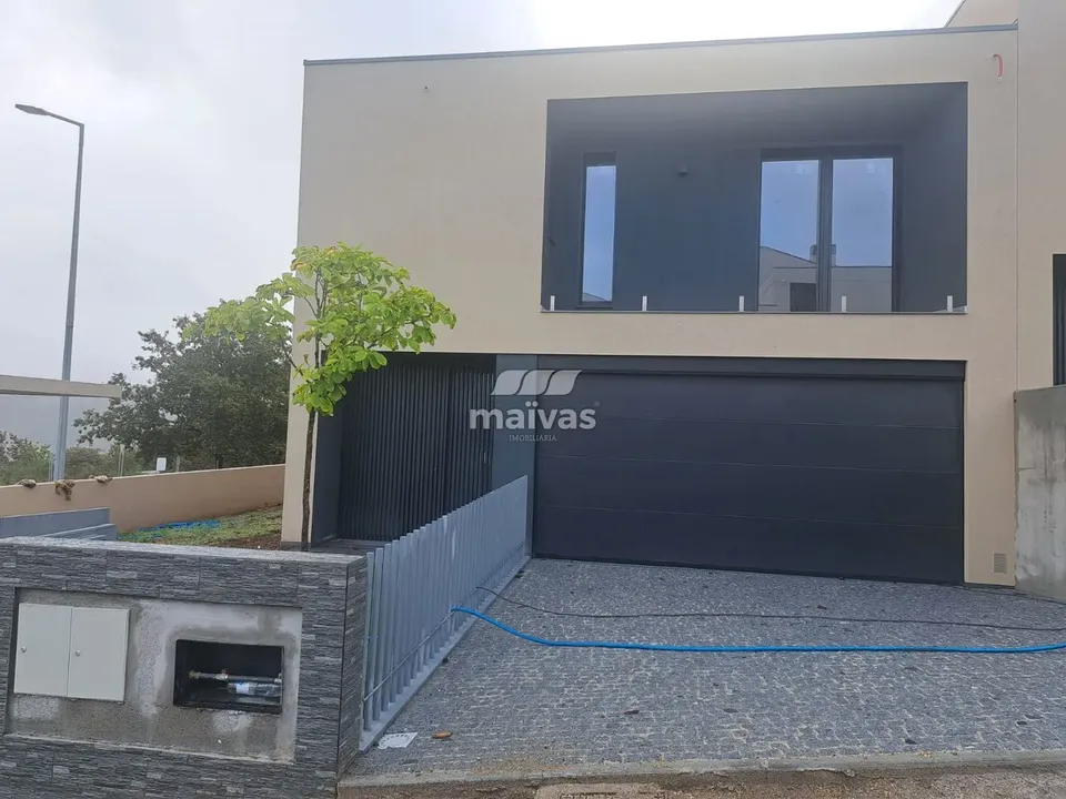 Byhus i Povoa de Lanhoso, Braga - foto 1