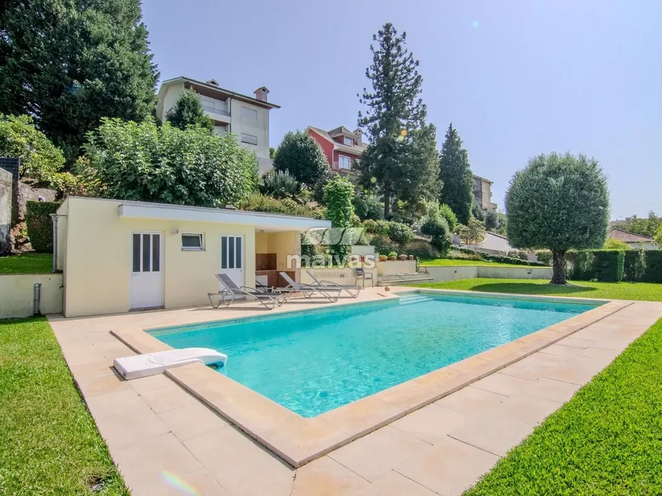 Villa i Vila Nova de Famalicao, Braga - foto 1