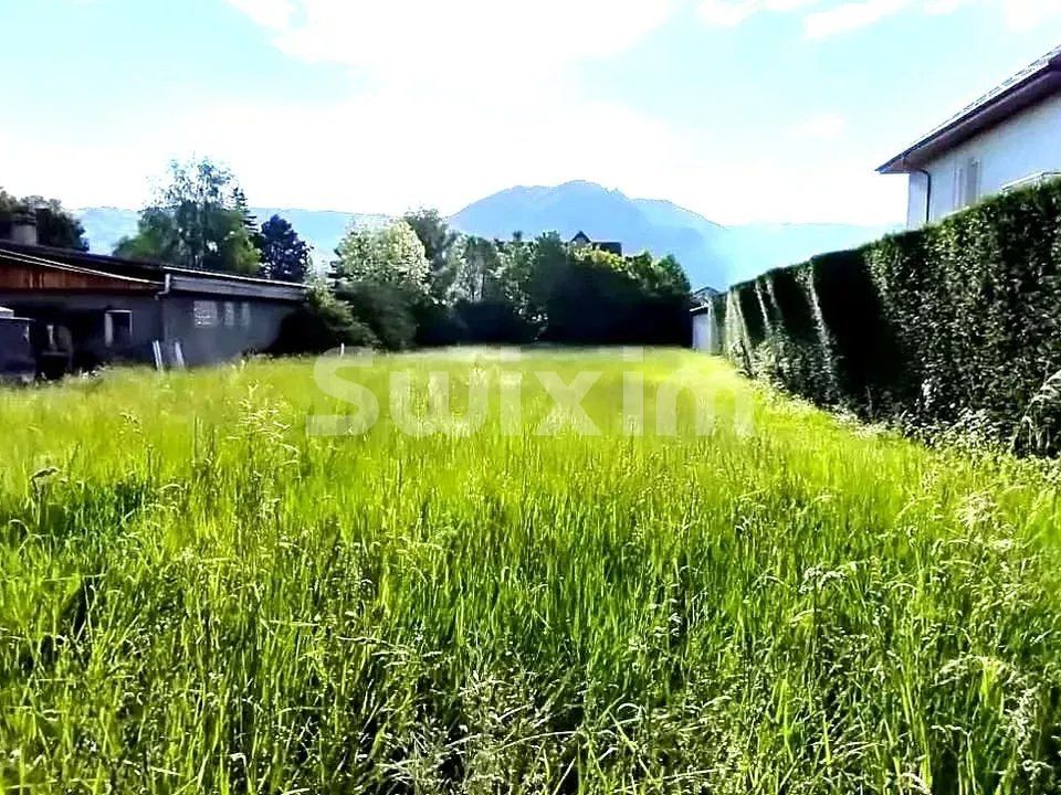 Helårsgrund i Scionzier, Haute-Savoie - foto 1