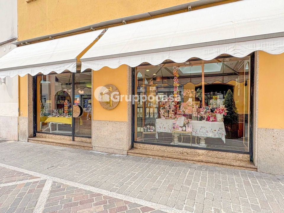 Erhvervsejendom i Magenta, Milan - foto 1