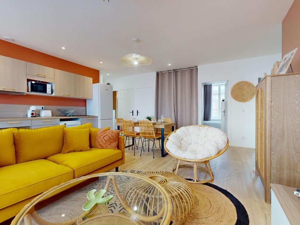 Apartment in Lyon, Rhone - photo 1