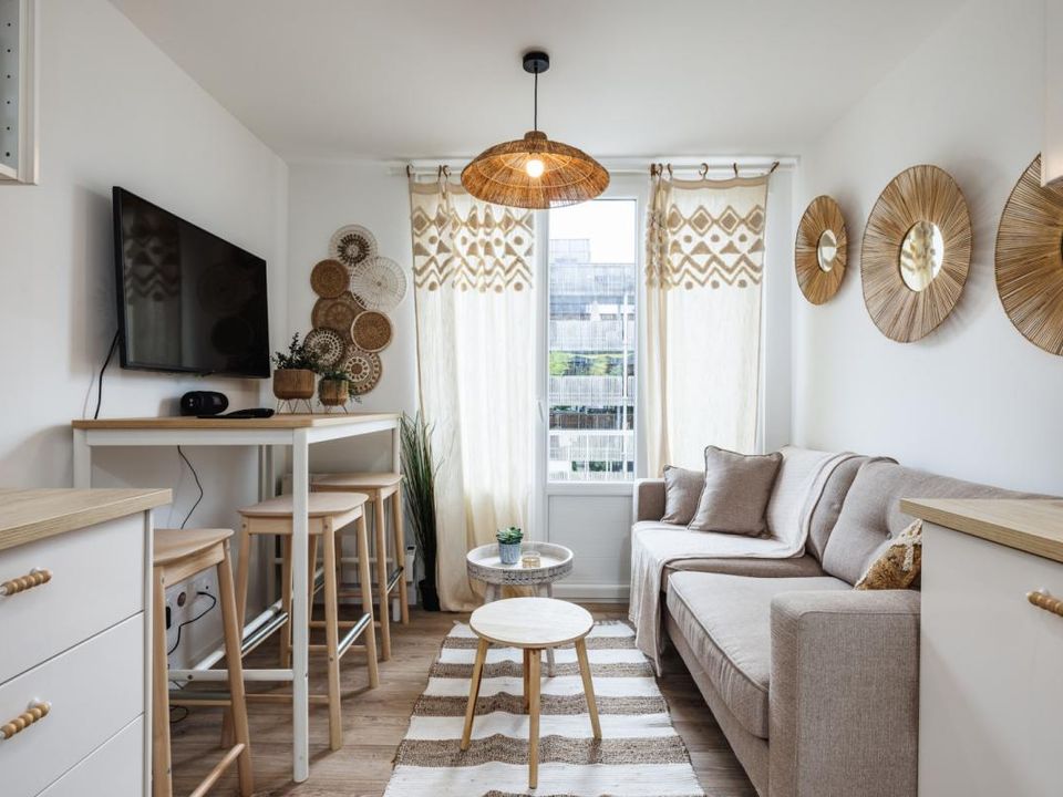 Apartment in Bordeaux, Gironde - photo 1