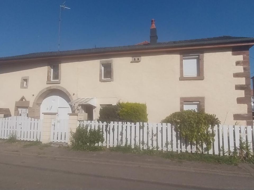 Farm hus i La Chapelle-les-Luxeuil, Haute-Saone - foto 1