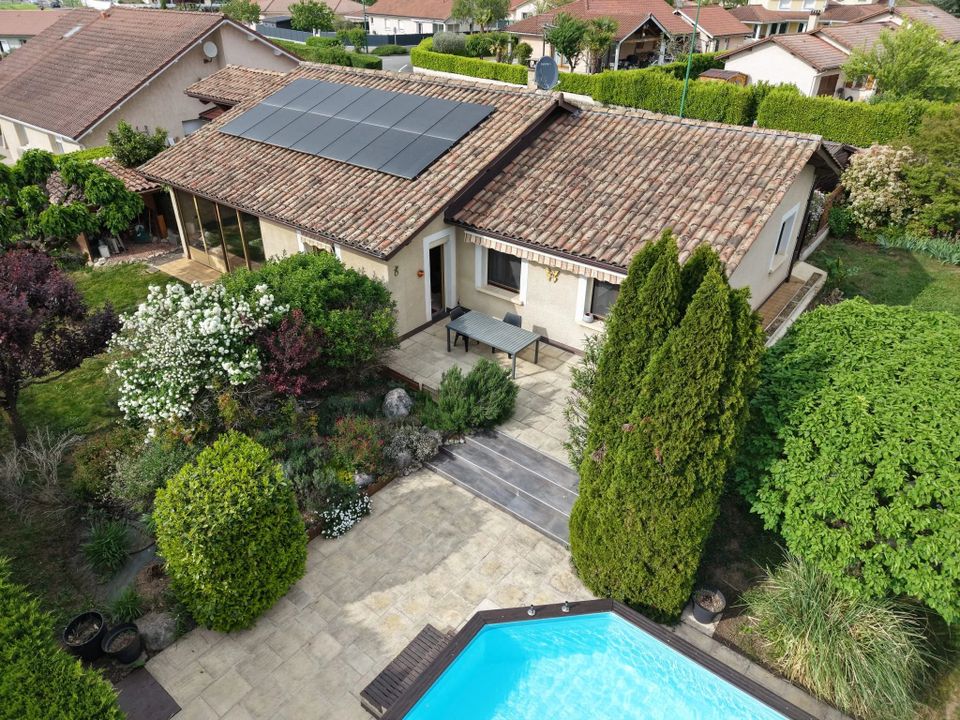Villa i Saint-Sauveur, Isere - foto 1