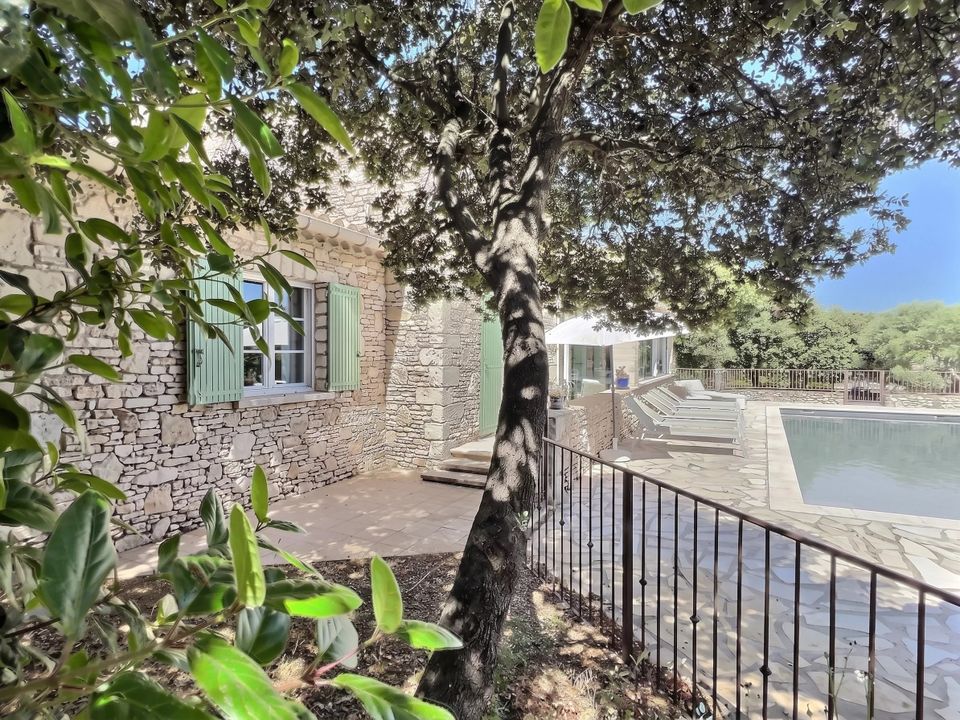 Villa in Taillades, Vaucluse - photo 1