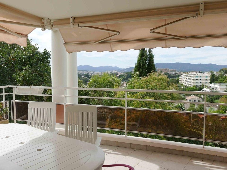 Lejlighed i Le Cannet, Alpes-Maritimes - foto 1