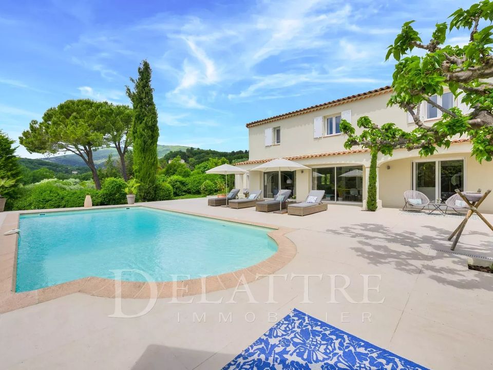 Villa i Chateauneuf-Grasse, Alpes-Maritimes - foto 1