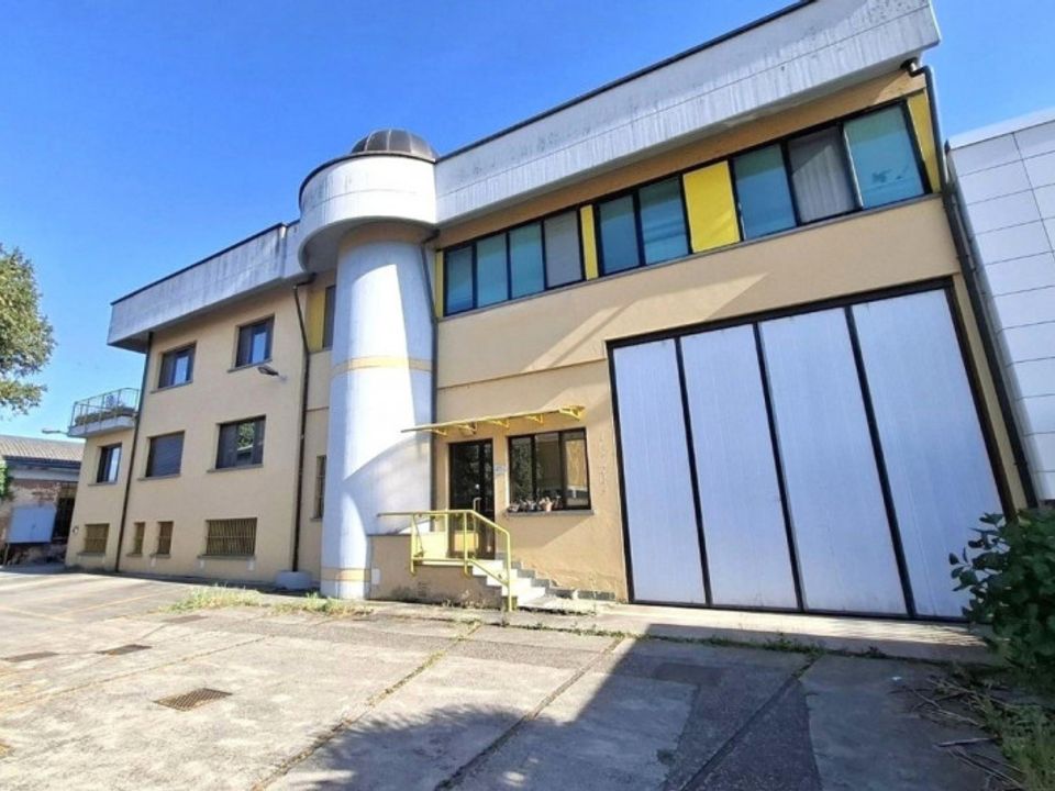 Erhvervsejendom i Vidigulfo, Pavia - foto 1