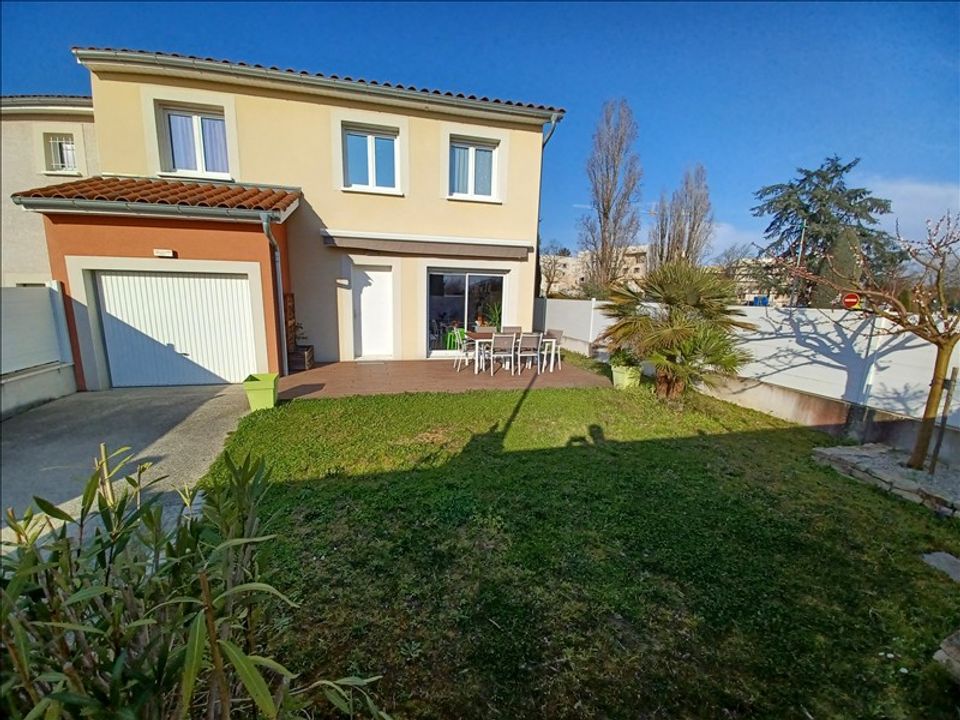 Villa a Chassieu, Rhone - foto 1