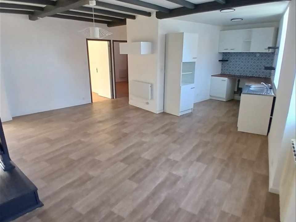 Duplex in Rive-de-Gier, Loire - photo 1