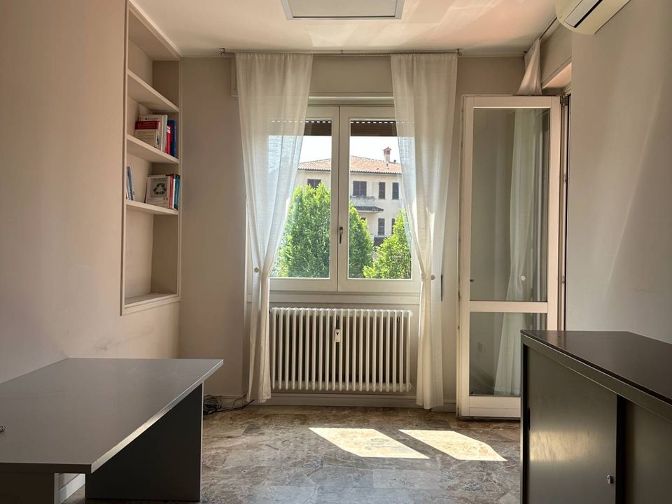 Erhvervsejendom i Brembate, Bergamo - foto 2