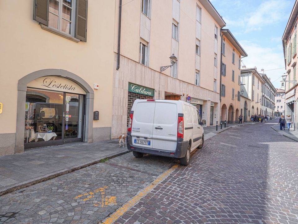 Erhvervsejendom i Bergamo, Bergamo - foto 4