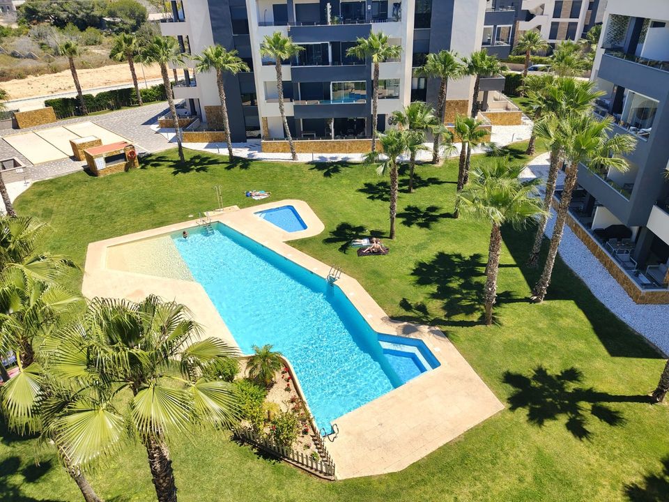 Lejlighed i Torrevieja, Alicante - foto 1