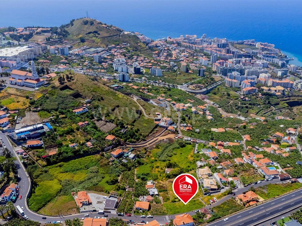 Helårsgrund i Funchal, Madeira - foto 1