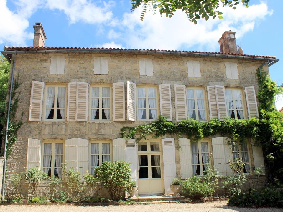 Villa i Melle, Deux-Sevres - foto 1