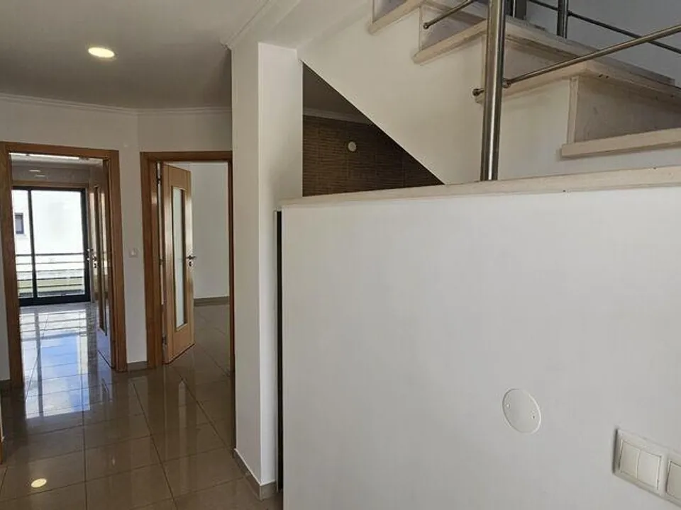 Byhus i Almada, Setubal - foto 4