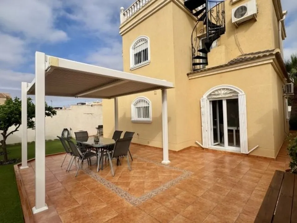 Villa a Torrevieja, Alicante - foto 3