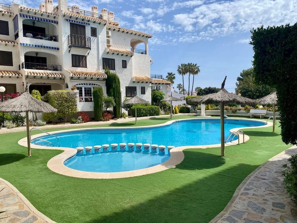 Lejlighed i Cabo Roig, Alicante - foto 1