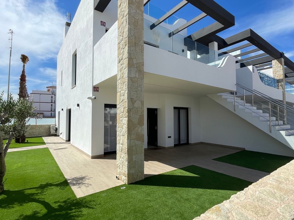 Rækkehus i Torrevieja, Alicante - foto 1