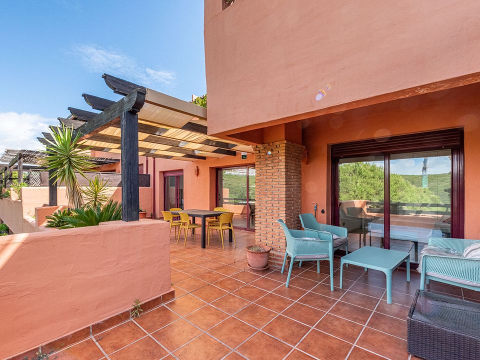Apartamento en Casares, Malaga - foto 1