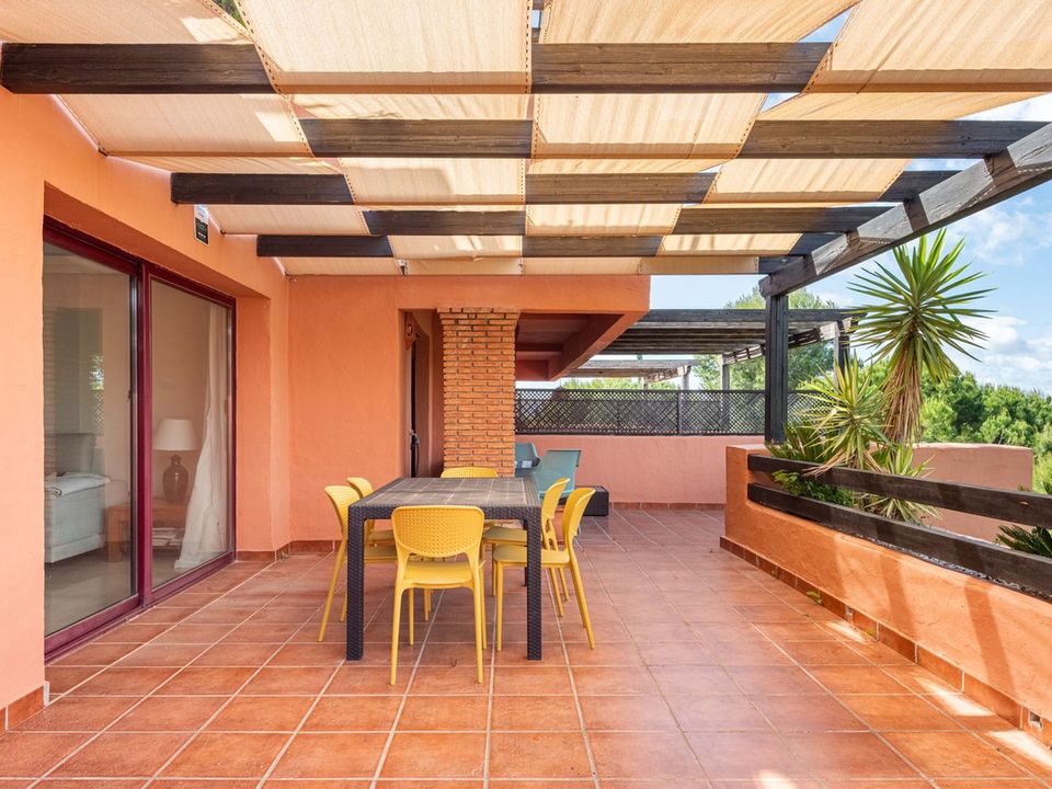 Apartamento en Casares, Malaga - foto 2