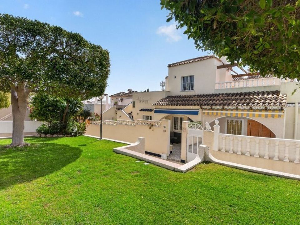 Villa i Orihuela Costa, Alicante - foto 1