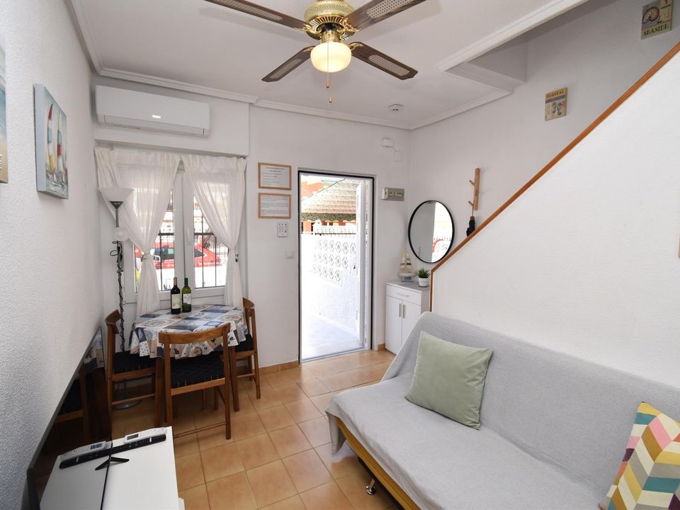 Casa adossada a Santa Pola, Alicante - foto 1