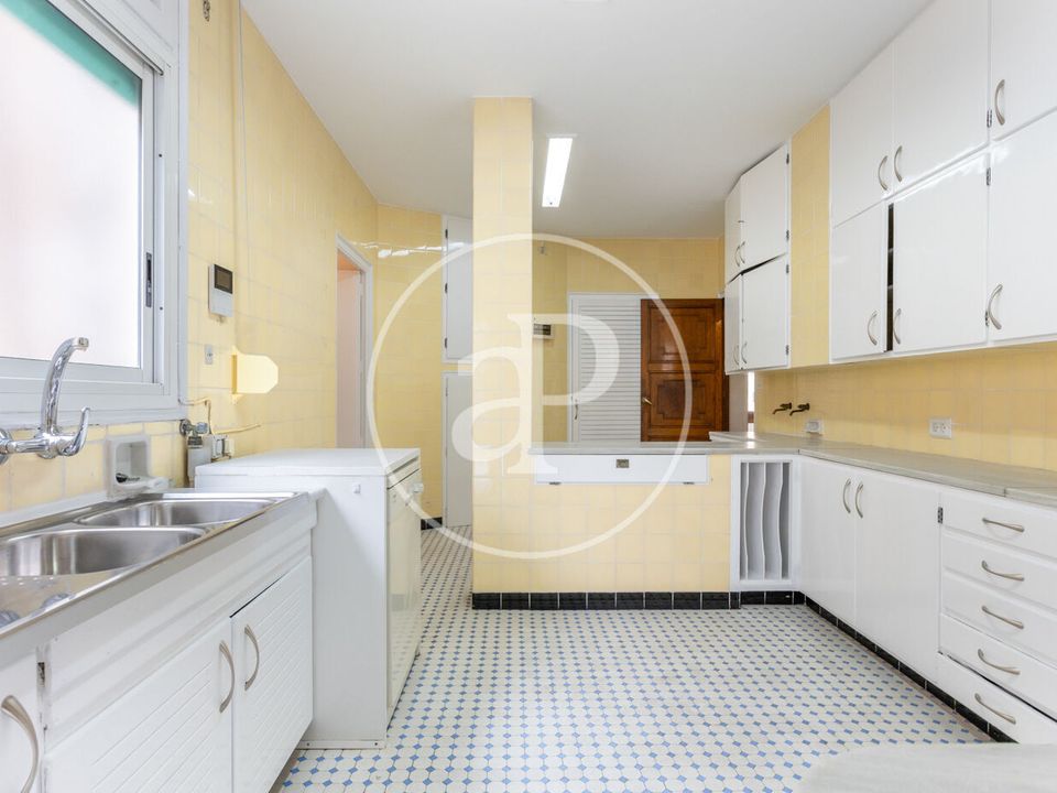 Apartment in Valencia, Valencia - photo 5